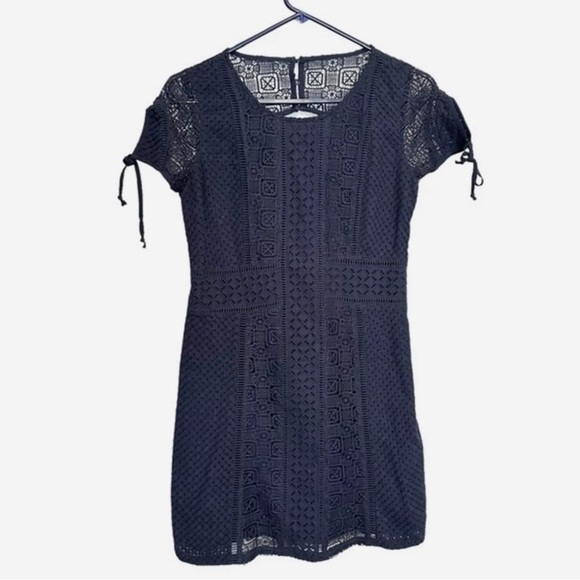 Abercrombie & Fit Navy Blue Crochet Lace Short Sleeve Dress, large - Picture 1 of 7